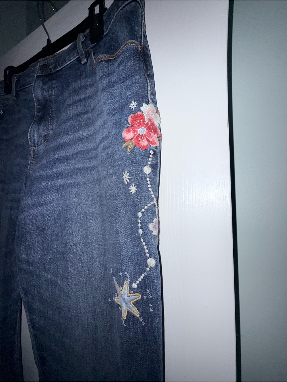 Johnny Was Riaya Blue Floral Embroidered Flare Jeans - Picture 4 of 10